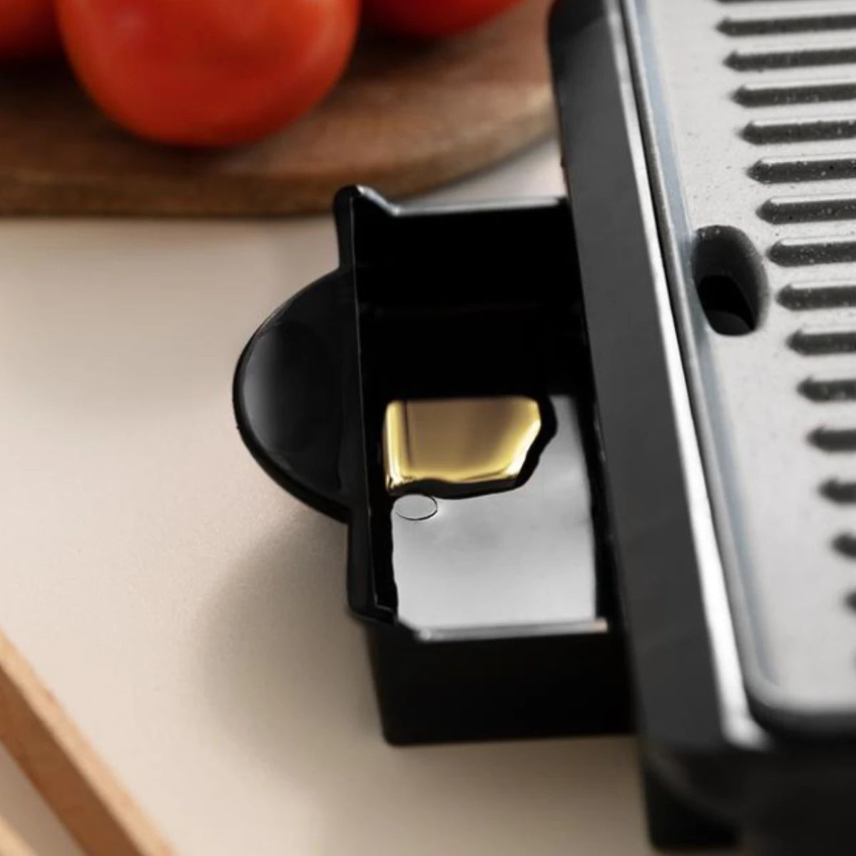 Cecotec Rock'nGrill 1000 Dark 1000W Electric Contact Grill — Mid-Range Power, Dark Design