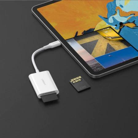 قارئ بطاقات UGREEN USB-C إلى SD+TF 4.0 متعدد الوظائف (أبيض)