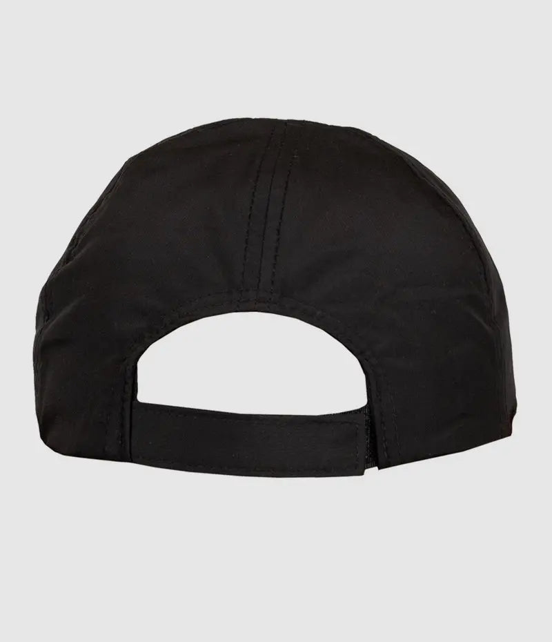 قبعة TECH CAP سوداء – تصميم عصري ومريح