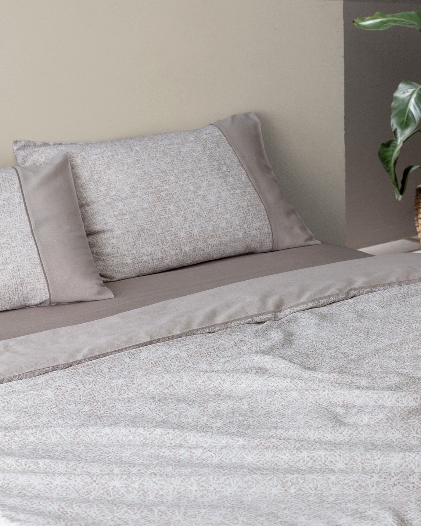 Astrid Duvet Cover Set -coco Crep Patterned - Madame Coco JO