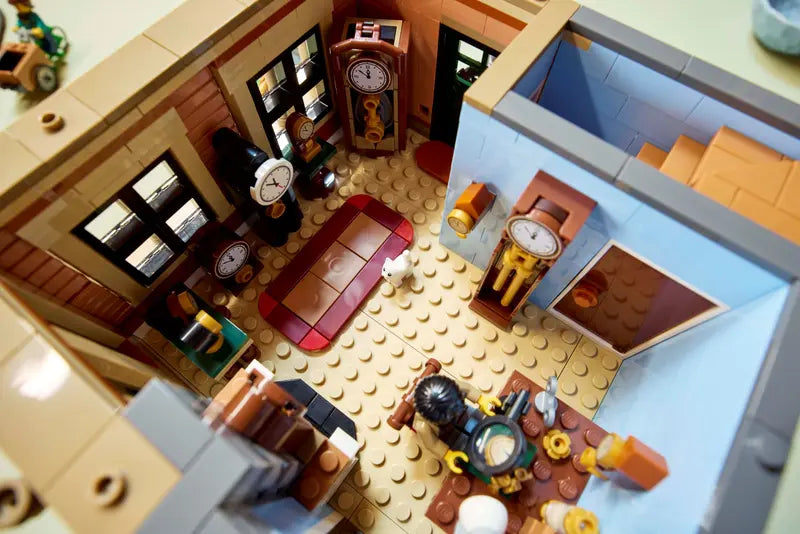 LEGO® Tudor Corner – Classic Modular Building Set