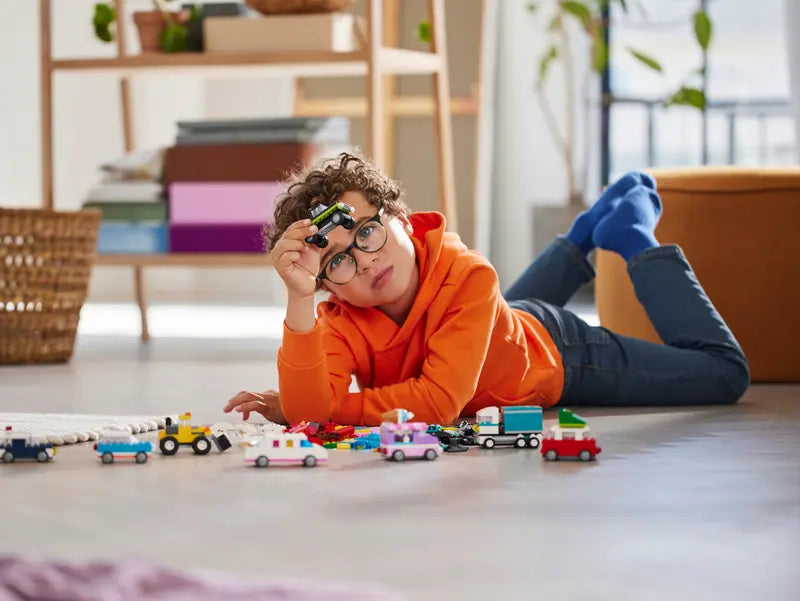 LEGO® Classic+ - Creative Vehicles - LEGO® Classic+ Set