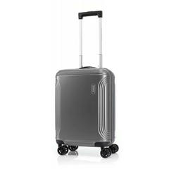 شنطة سفر Trigard 55 سم من American Tourister – حجم مثالي للسفر
