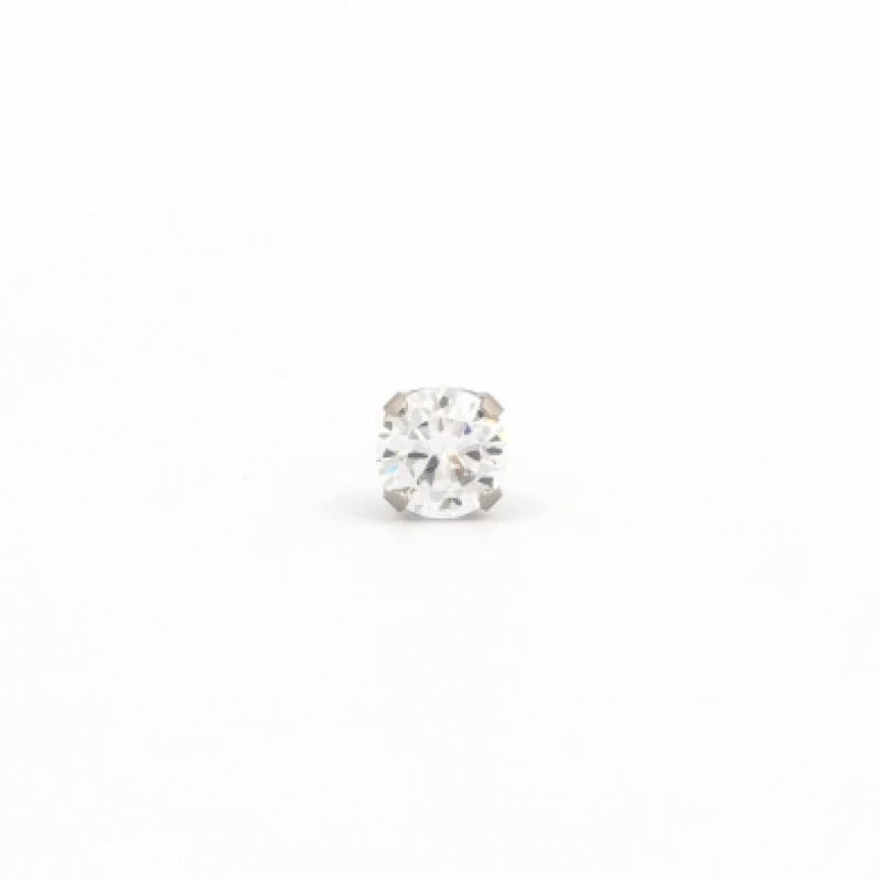 أقراط ستادكس ستانلس ستيل 6مم CZ – آمنة وعالية الجودة