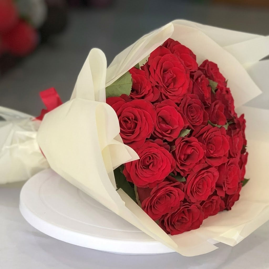 25 Red Roses Bouquet — Classic White Wrap