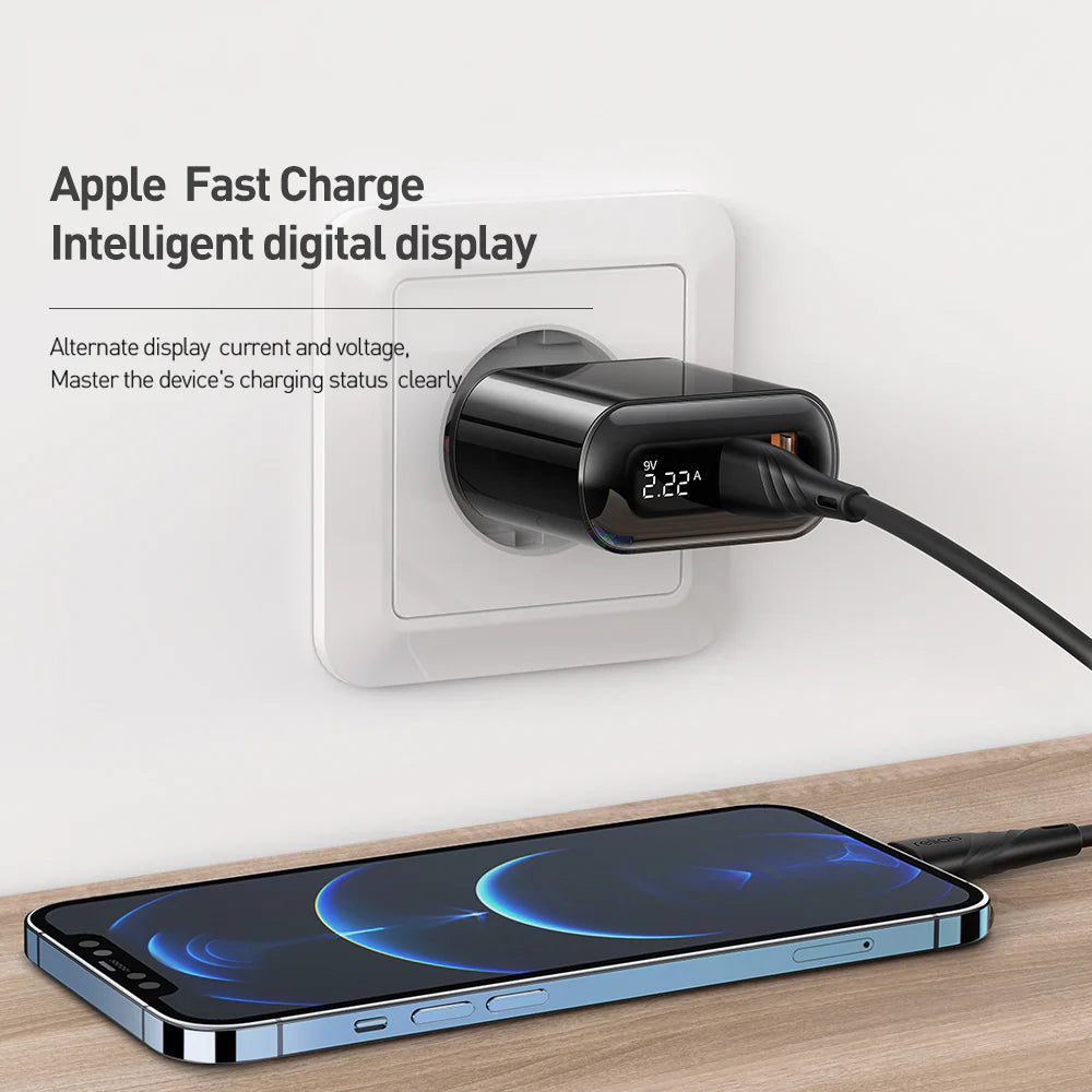 Mcdodo 20W PD3.0 Fast Charger with Digital Display & USB C to Lightning - Black