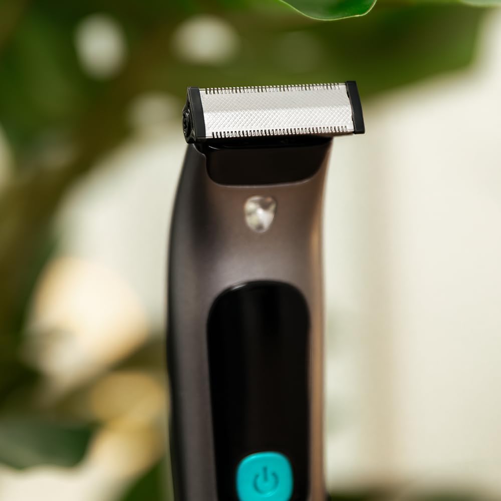 Cecotec PrecisionCare OneShave Screen IPX7 — 90 Min Cordless Shaver with Digital Display