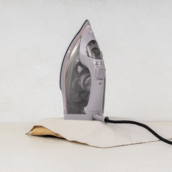 Berlinger Haus 2200W Iron - Top Powerful & Modern