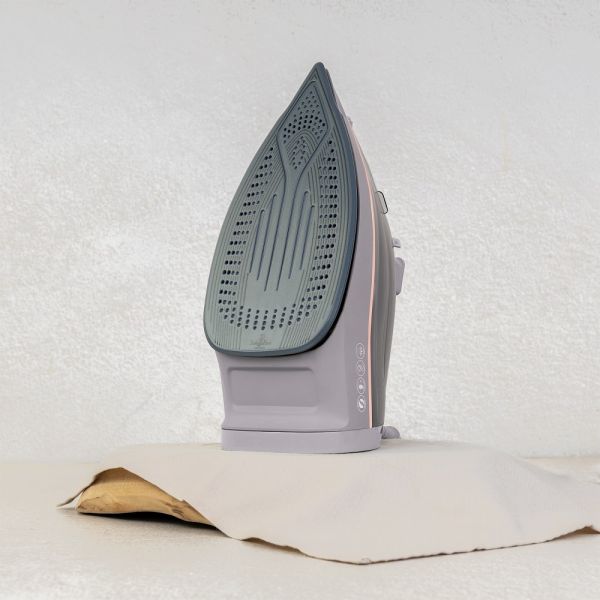 Berlinger Haus 2200W Iron - Top Powerful & Modern