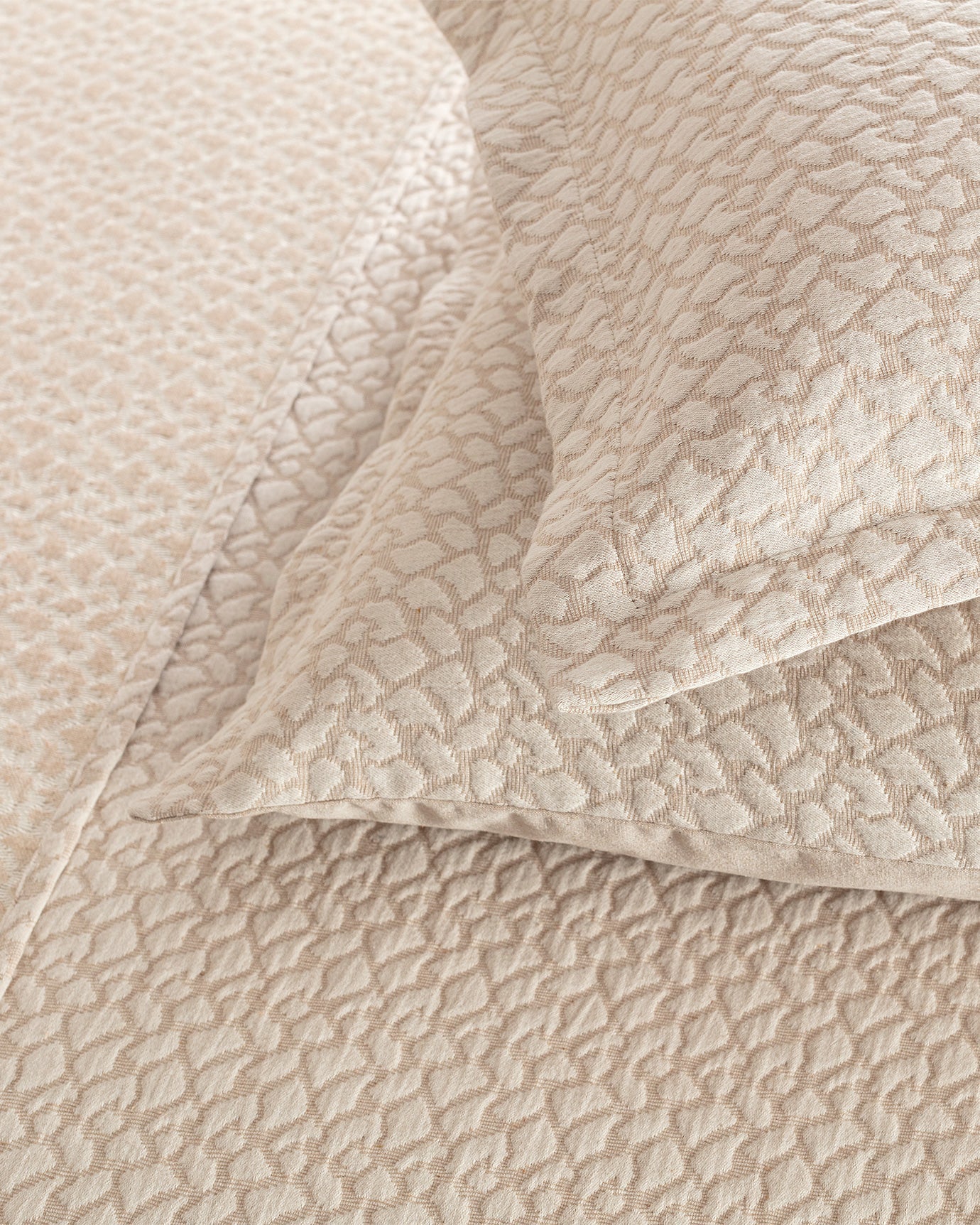 Ordre Double Size Bedspread - Madame Coco JO