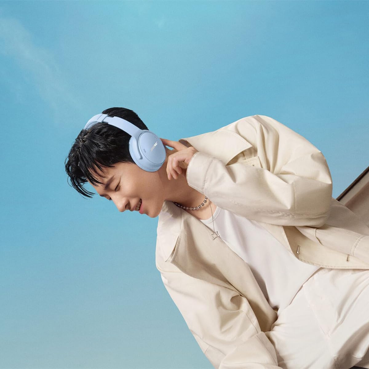 Bose QuietComfort Headphones - Wireless NC Over-Ear Headphones - Moonstone Blue