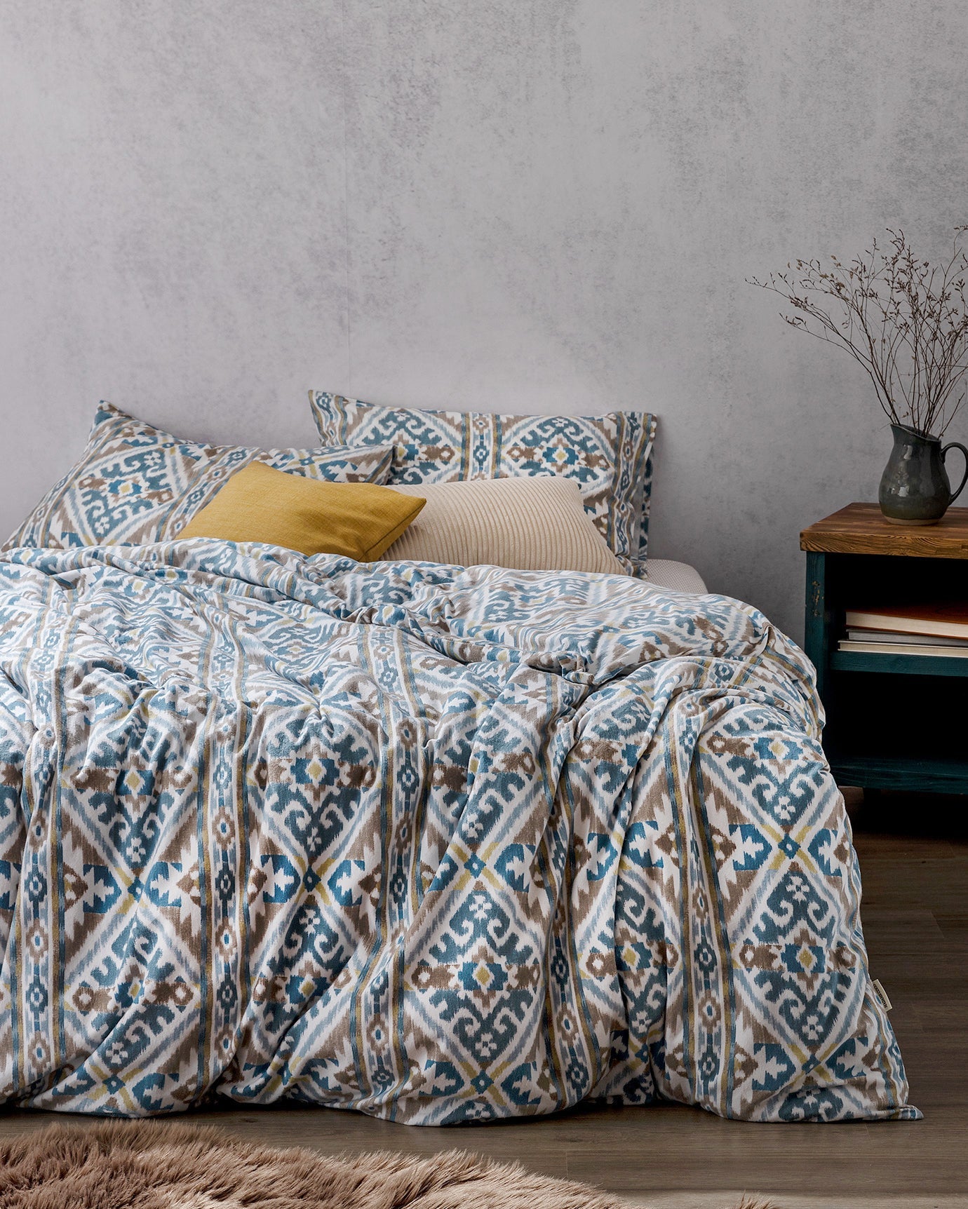Aron Double Size Flannel Duvet Cover Set - Madame Coco JO