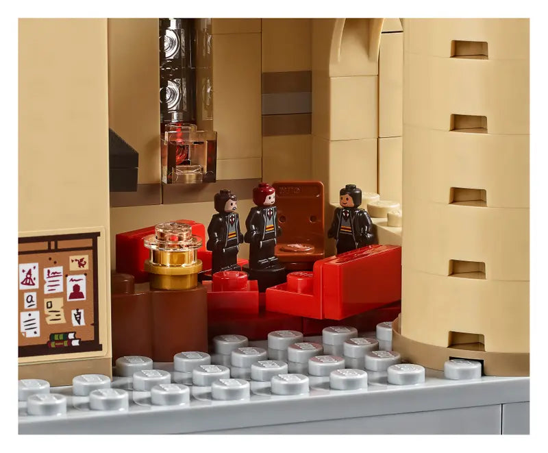 LEGO® Harry Potter Hogwarts Castle – Detailed Castle Set