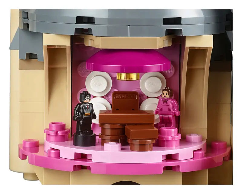 LEGO® Harry Potter Hogwarts Castle – Detailed Castle Set