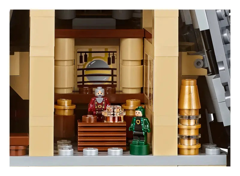 LEGO® Harry Potter Hogwarts Castle – Detailed Castle Set