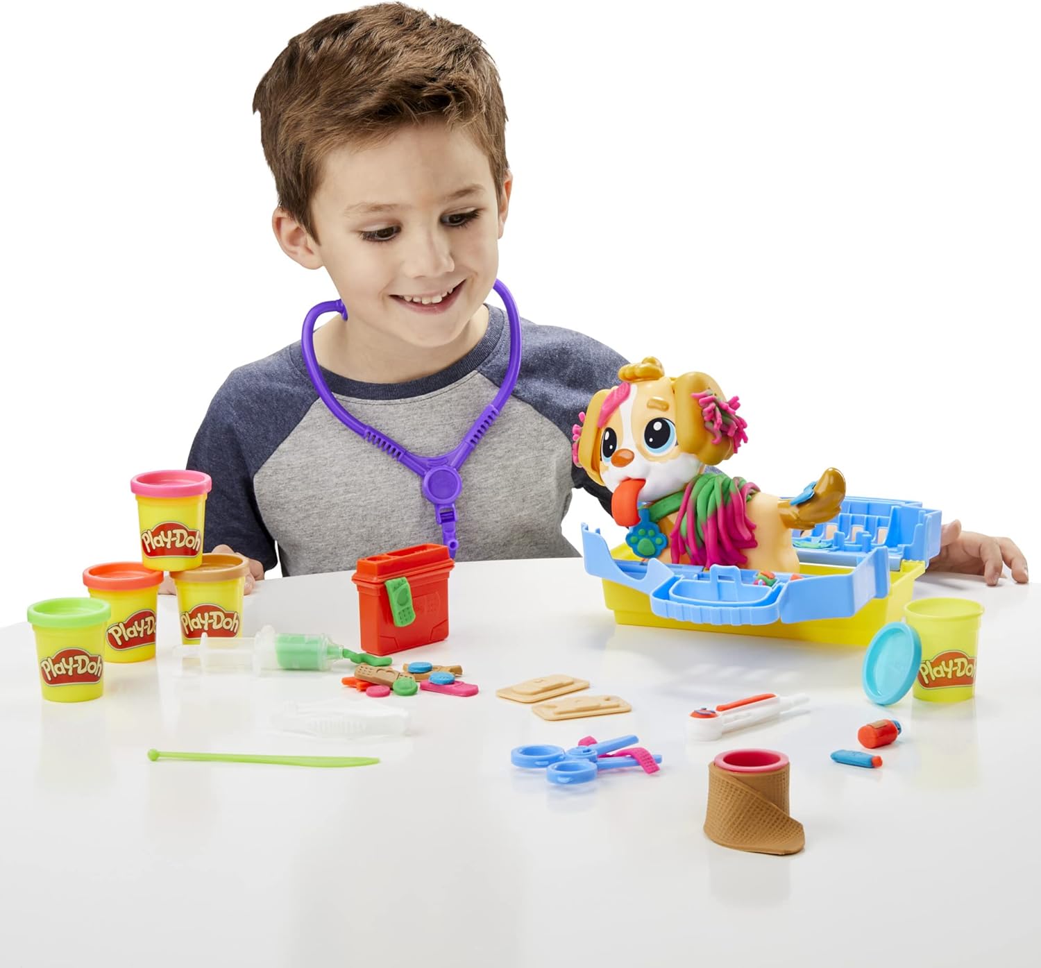 Hasbro Play-Doh Care 'n Carry Vet Set - Fun Pet Play for Kids