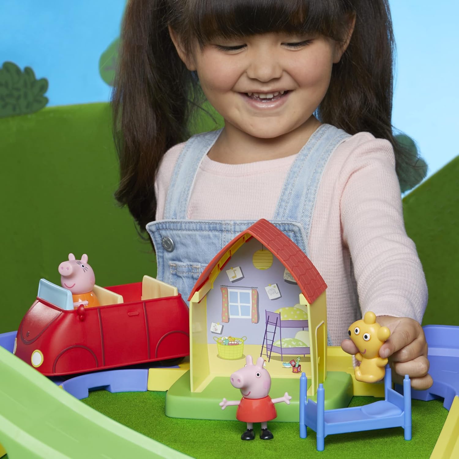 Hasbro Pep All Around Peppas Town Set