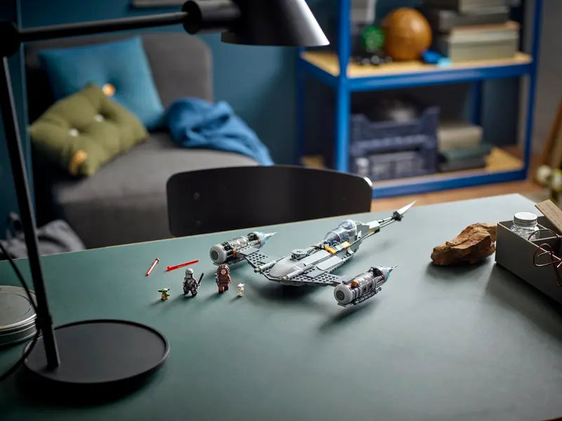 LEGO Star Wars – The Mandalorian’s N-1 Starfighter 75325