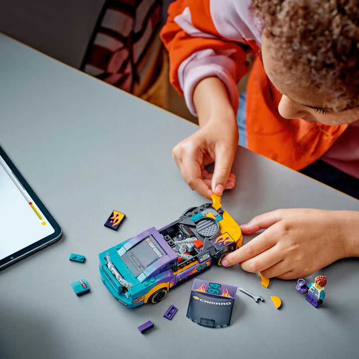 LEGO Speed Champions - NASCAR Chevrolet Camaro ZL1 76935