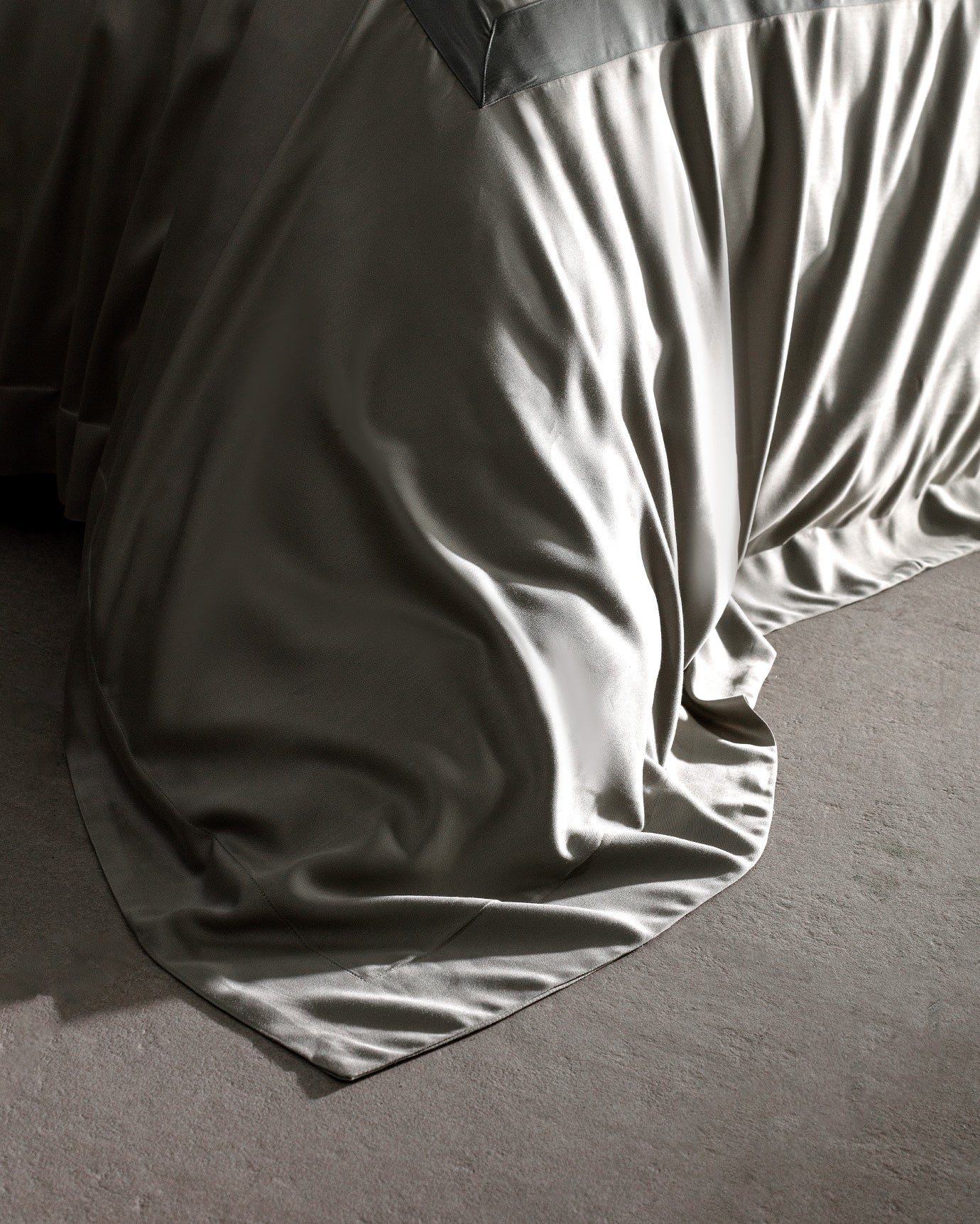 Samoa Double Size Bamboo Satin Duvet Cover Set - Madame Coco JO