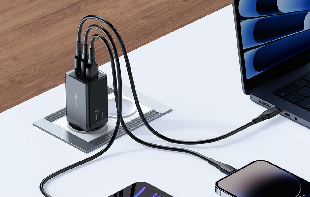 Mcdodo 67W Charger with 2 USB C and 1 USB - Black