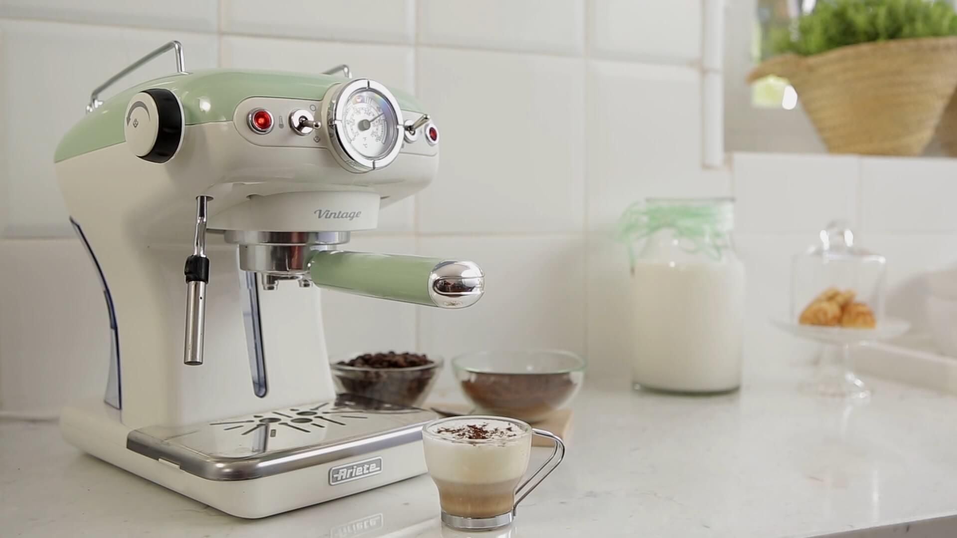 Ariete Vintage Espresso Machine – Classic Design & Rich Taste