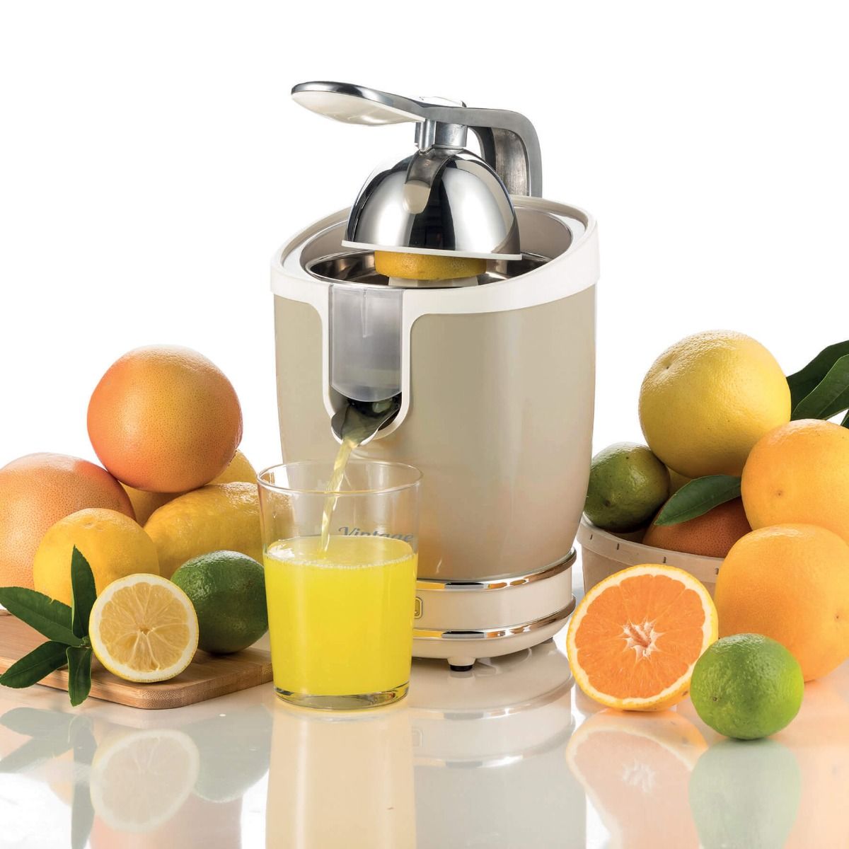 Ariete Vintage Juicer - Classic & Practical Fruit Juicer
