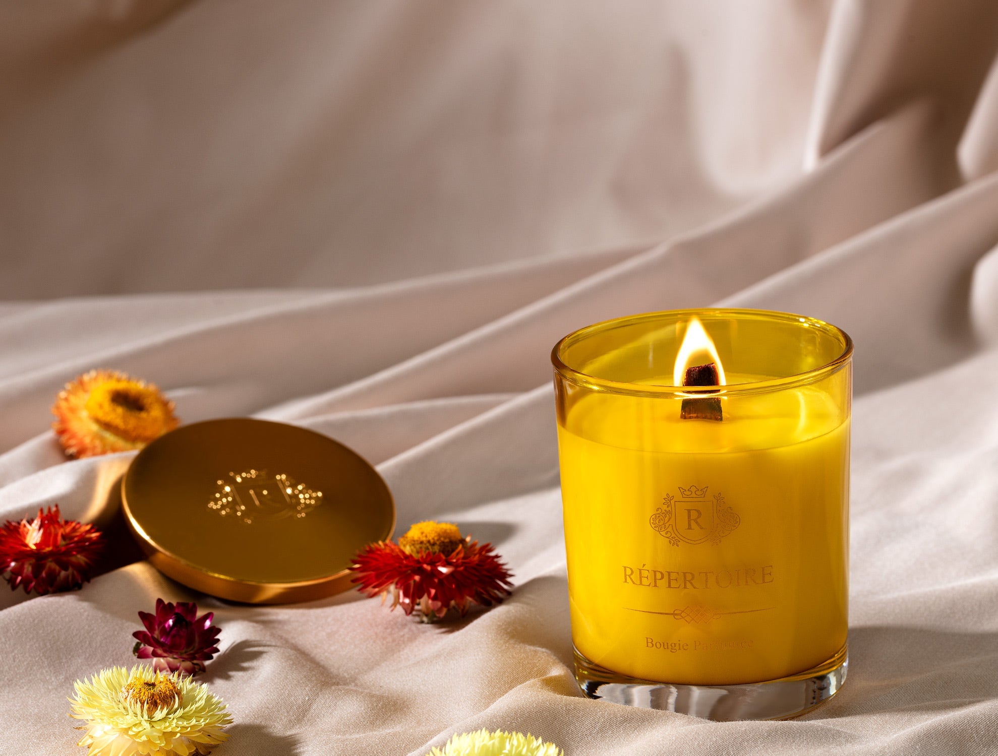 Répertoire Scented Wooden Wick Glass Candle - Madame Coco JO
