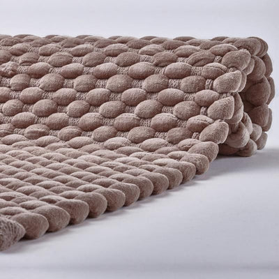 Aquanova Maks 70×120cm Bathroom Mat – Luxury & Comfort