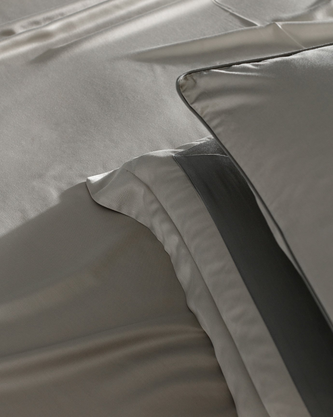Samoa Double Size Bamboo Satin Duvet Cover Set - Madame Coco JO