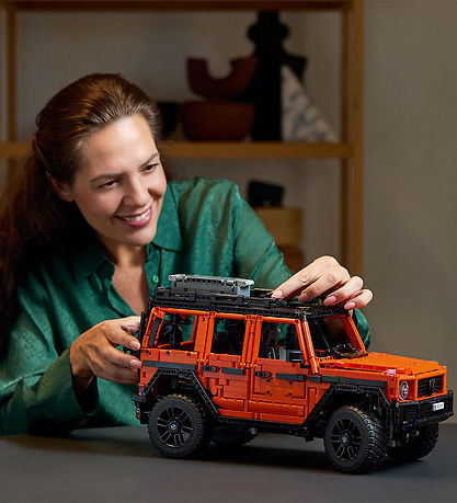 LEGO® Technic - Mercedes-Benz G 500 42177
