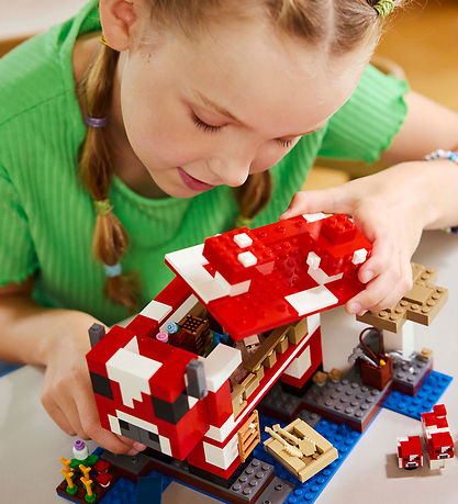 LEGO Minecraft The Mooshroom House 21270 – 500 pcs