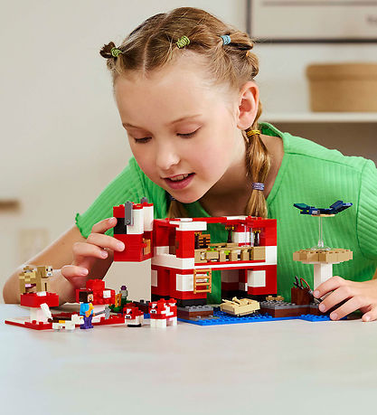 LEGO Minecraft The Mooshroom House 21270 – 500 pcs
