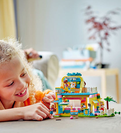LEGO® Friends - Pet Accessories Shop 42650