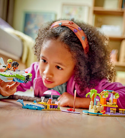 LEGO® Friends - Creative Beach & Travel Suitcase 42672