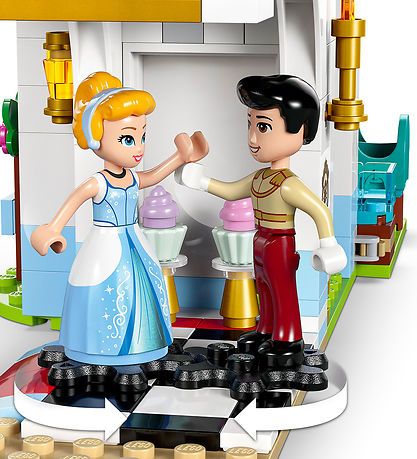 LEGO Disney Princess – Cinderella’s Castle & Carriage 432