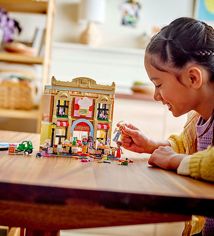 LEGO Friends – Restaurant & Cooking School 42655 – 896 pcs