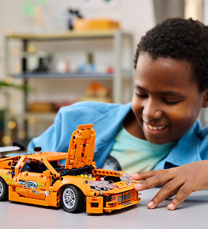 LEGO® Technic - Fast & Furious Toyota Supra MK4 42204