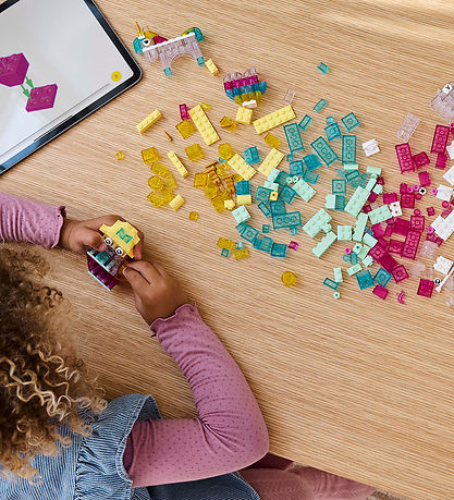 LEGO® Classic+ - Magical Transparent Box 11040 - 340 pcs