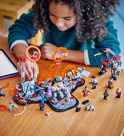LEGO Marvel Avengers Endgame - The Final Battle 76323