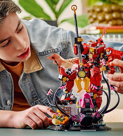LEGO Ninjago – The Fire Knight Mech 71846