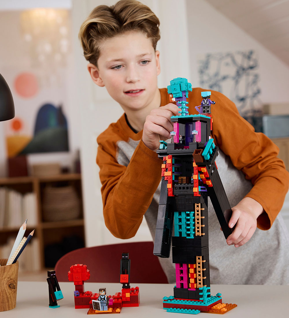 LEGO® Minecraft - The Enderman Tower 21279 - 867 pcs