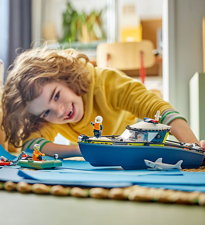 LEGO® City - Police Boat Chase 60456 (264 pcs)