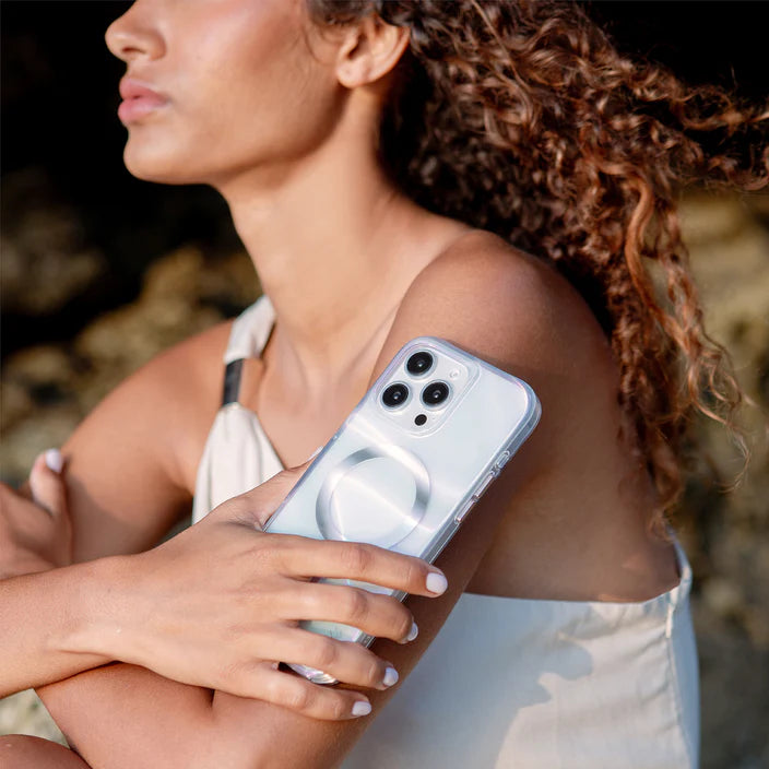 UNIQ Coehl iPhone 16 Pro (2024) 6.9 Magnetic Charging Savon - Bubble Prism