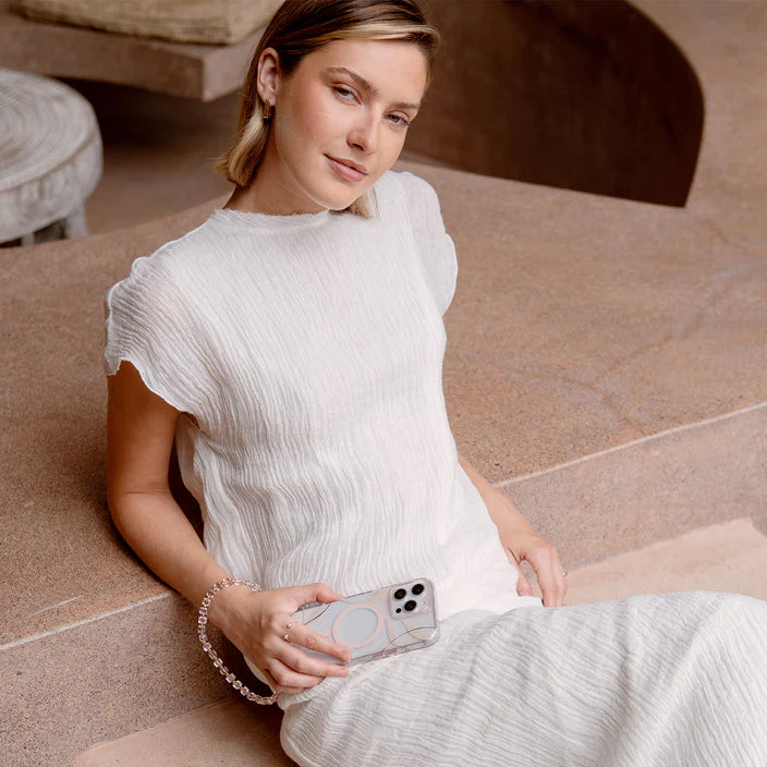 UNIQ COEHL IPHONE 16 PRO (2024) 6.9 MAGNETIC CHARGING VERDURE - SPRING BLOSSOM