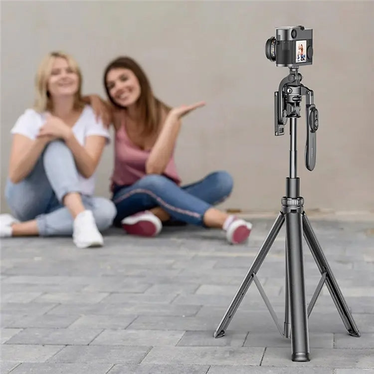 YESIDO Retractable Selfie Stick Tripod For Pro Photography - Black