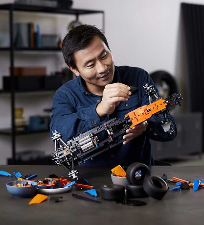 LEGO® Technic - McLaren Formula 1 Race Car 42141