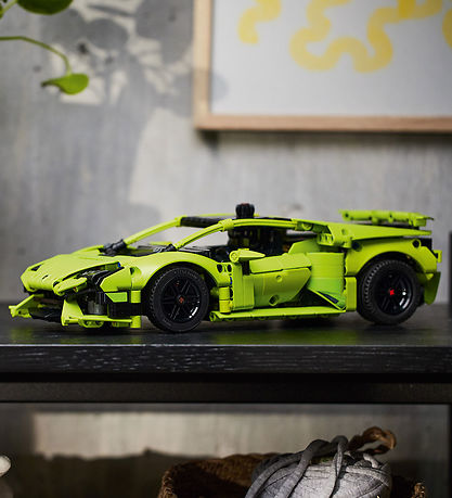 LEGO® Technic - Lamborghini Huracán Tecnica 42161