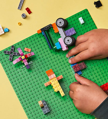 LEGO® Classic+ - Green Baseplate 11023