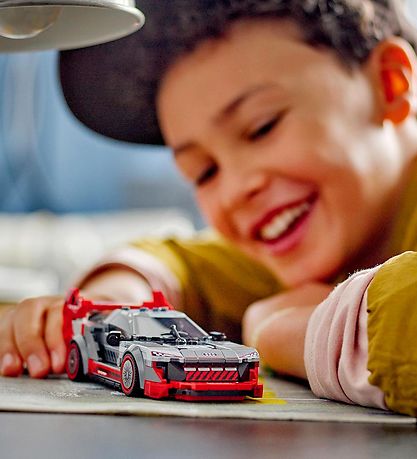 LEGO Speed Champions - Audi S1 e-tron quattro 76921